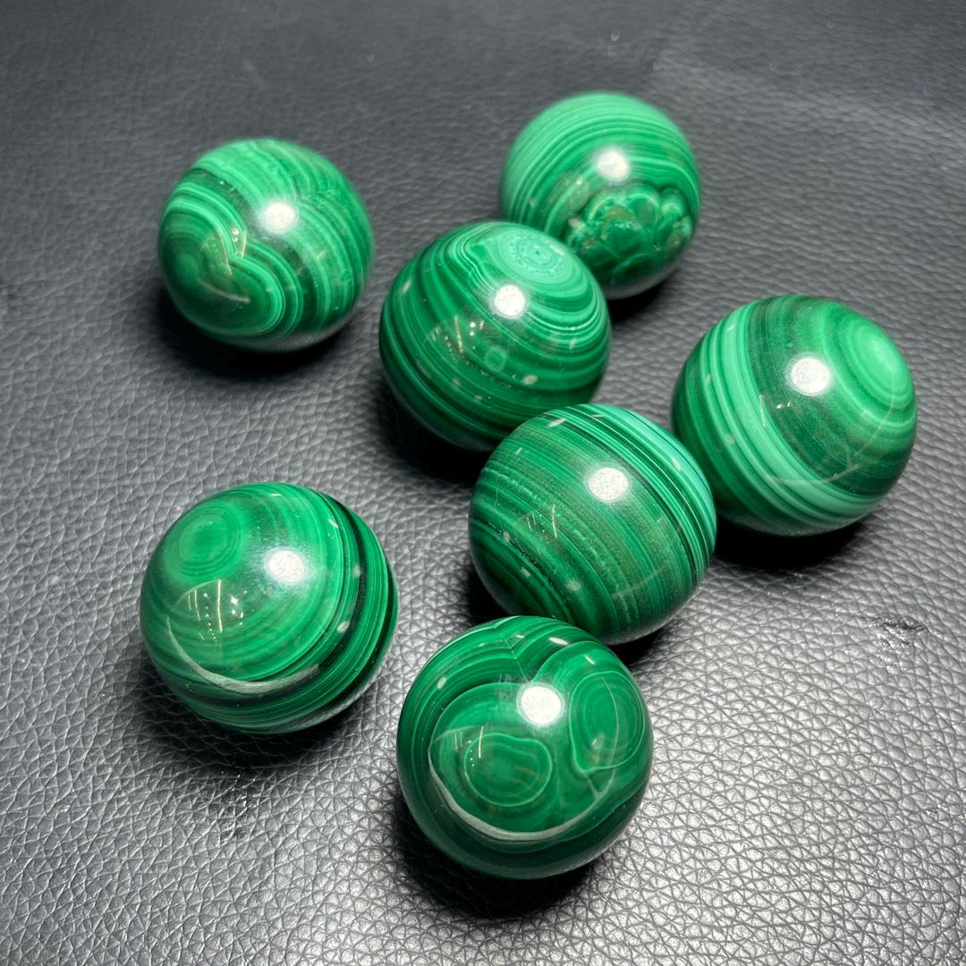 Natural Malachite Sphere, Healing Crystal (28-36 mm),Gift for Mom