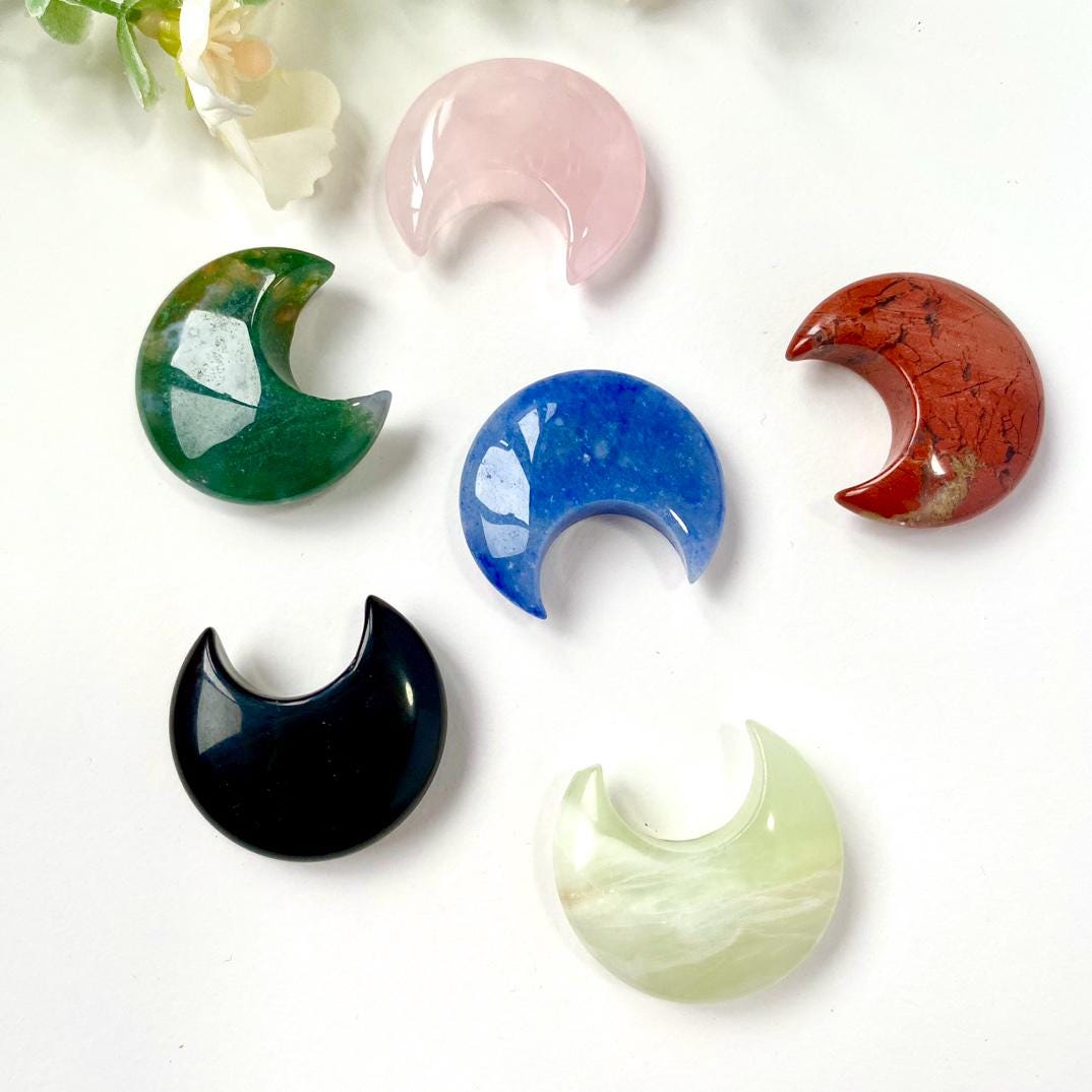 Natural Crystal Carved Moon Pocket Stone | Gemstone Crescent Moon | Healing Energy Crystal | Moon Decor Gift | Funny Birthday Gift