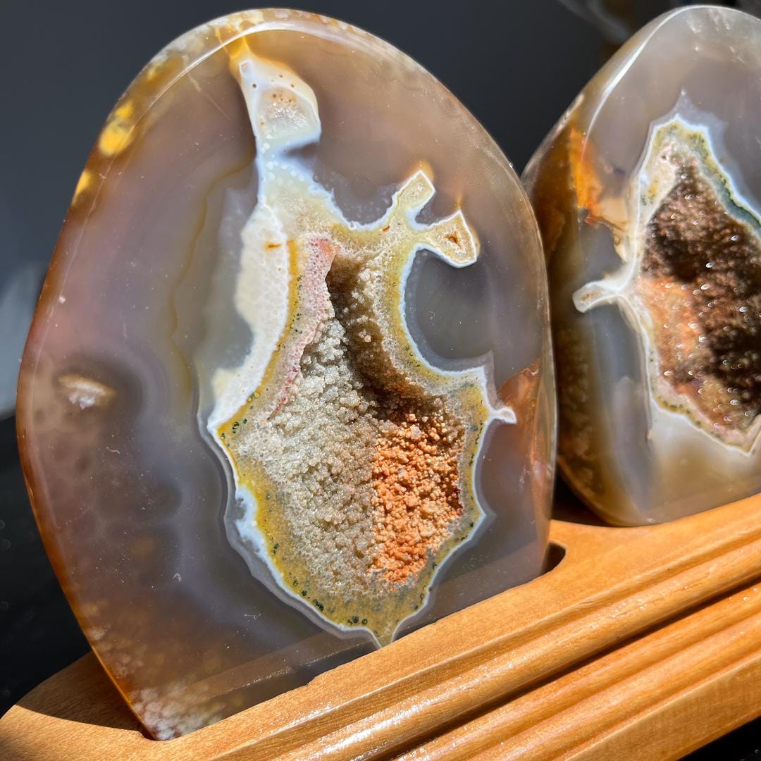 Natural Druzy Agate Freeform with Stand,Druzy Agate Slabs,Polished Agate Geode,Crystal Slabs,Crystal Agate Slice,Home Decor,Reiki Healing
