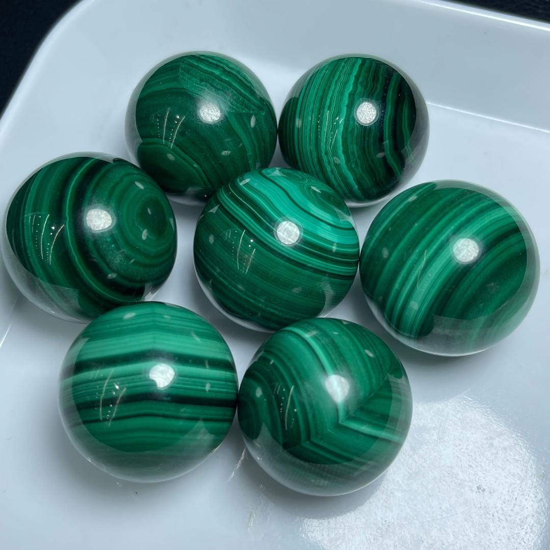 Natural Malachite Sphere, Healing Crystal (28-36 mm),Gift for Mom