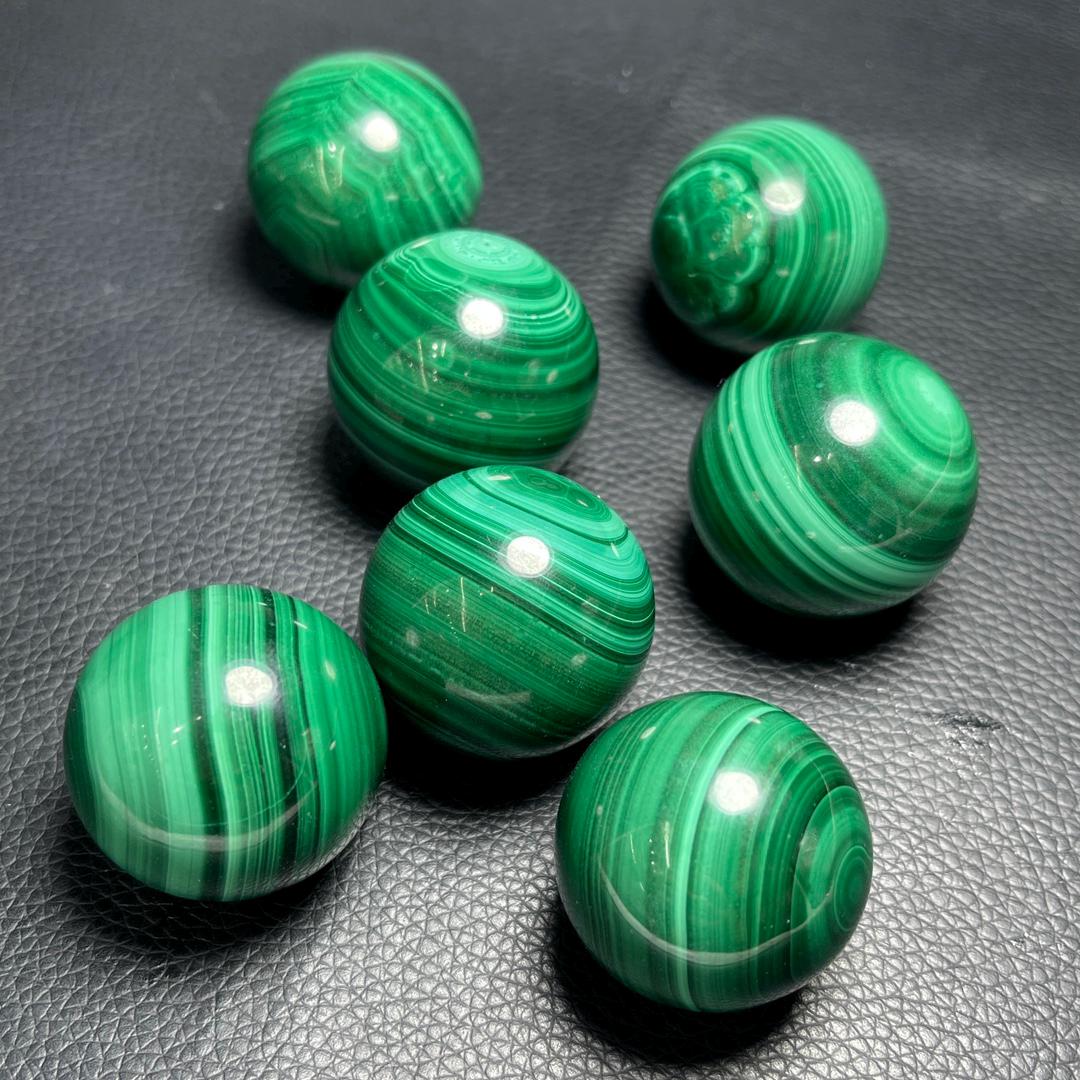 Natural Malachite Sphere, Healing Crystal (28-36 mm),Gift for Mom