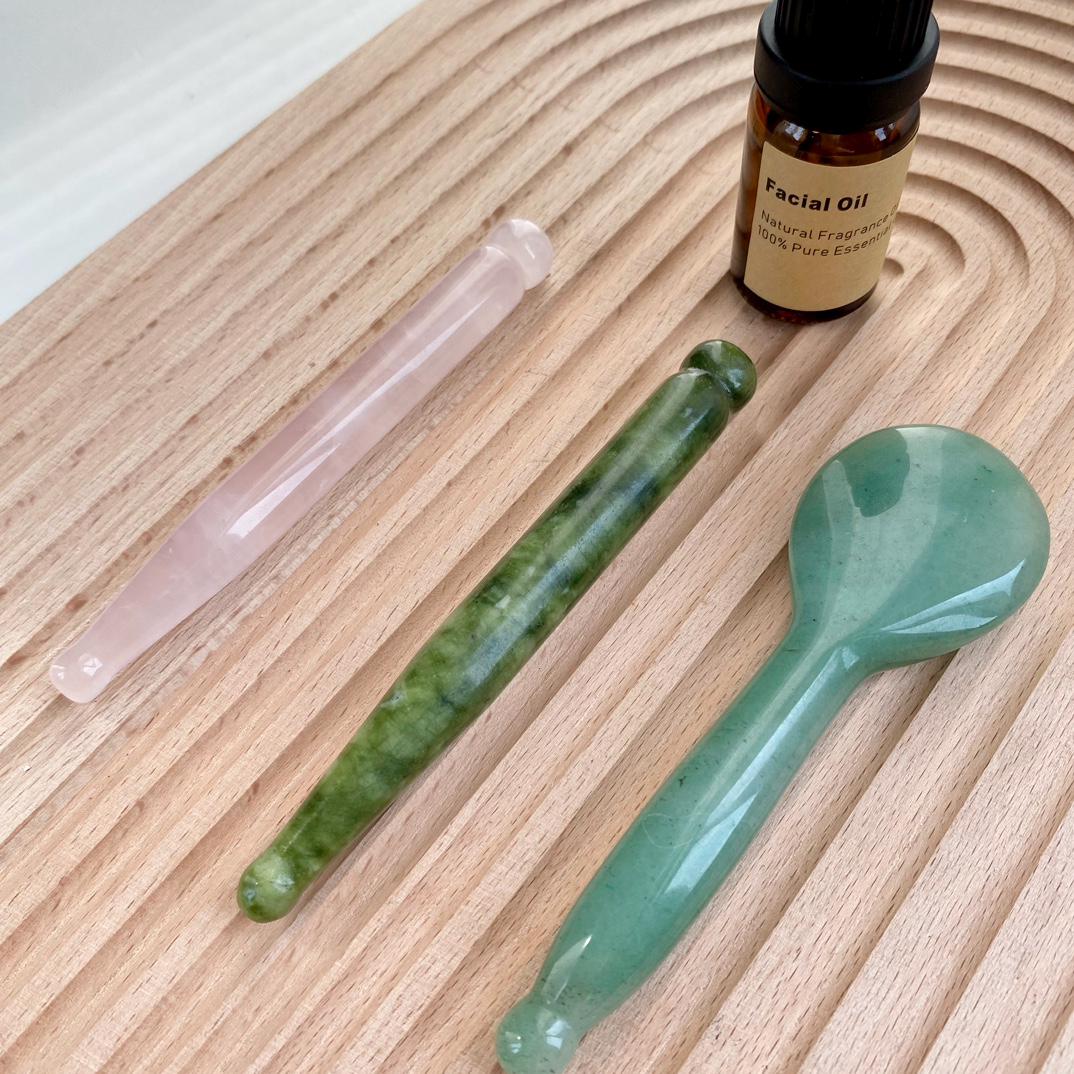 Natural Crystal Acupressure Stick, Jade Massage Spoon, Hand Carved Jade Gua Sha Massage Tool, Facial & Body Spa Relax Self Care Gift