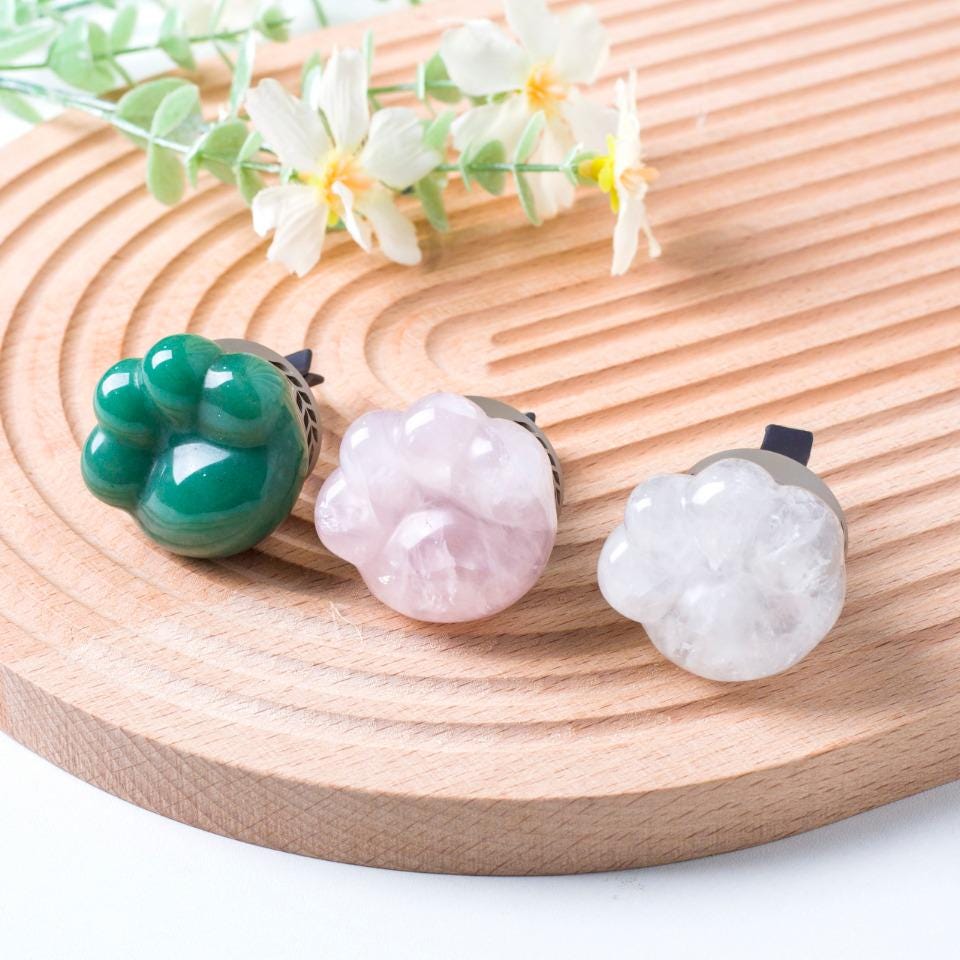 Crystal Paw and Cloud Car Vent Clip Diffuser, Natural Stone Car Air Freshener, Cute Quartz Car Decor, Aromatherapy Car Charm, New Car Gift