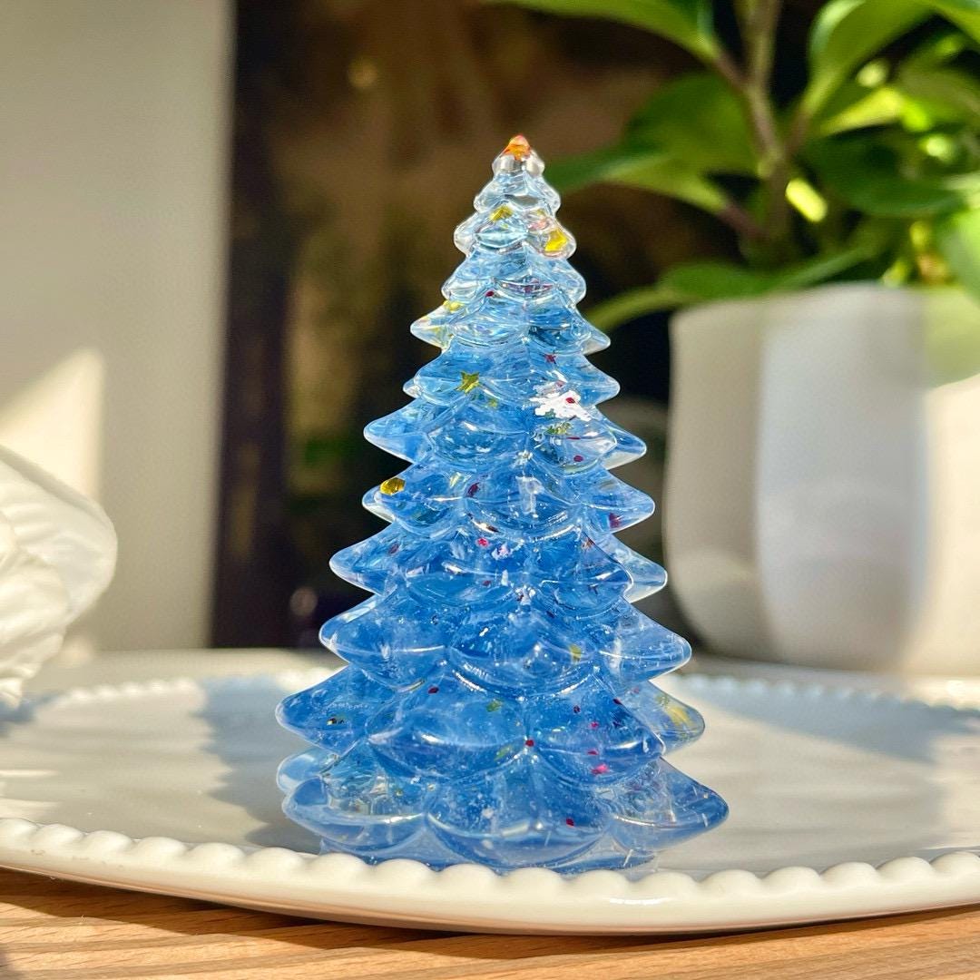 Crystal Chips Christmas Tree With Resin, Dyed Gemstone Chips Decor, Handmade Healing Crystal Christmas Tree, Cute Christmas Gift