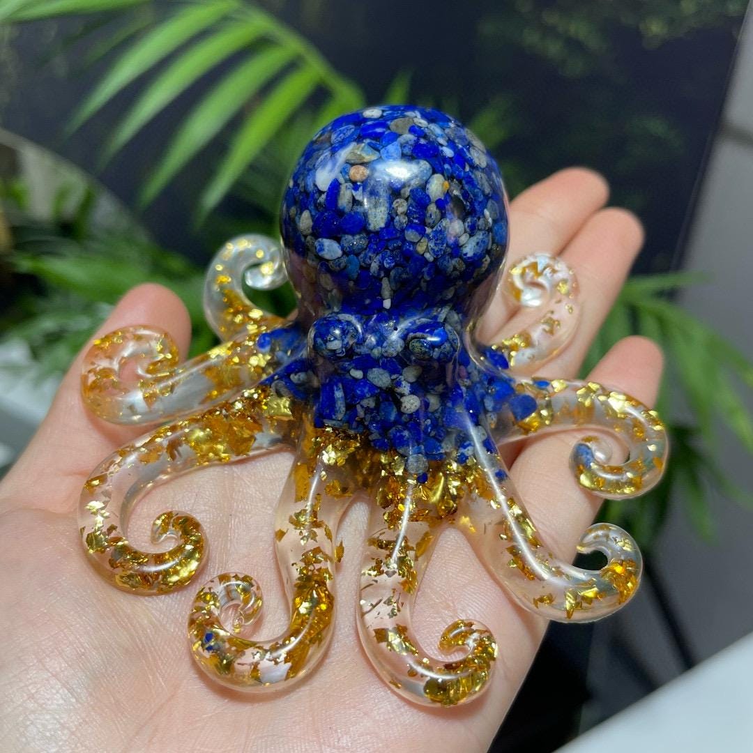 Crystal Chips Octopus With Resin, Natural Gemstone Chips Craft, Handmade Crystal Octopus For Gift, Healing Crystal Craft For Christmas Gifts
