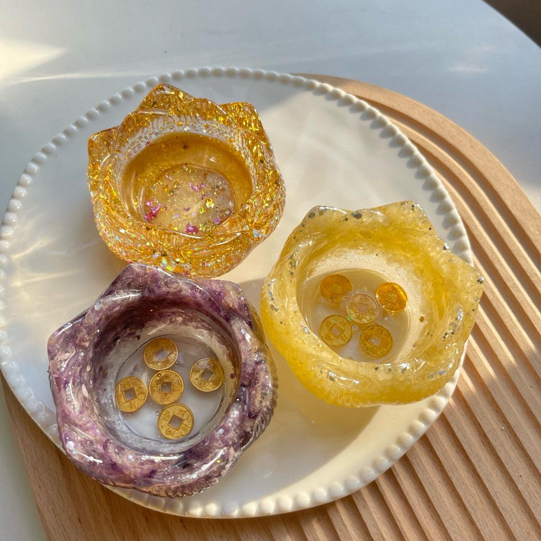 Crystal Chips Cornucopia With Resin, Natural Crystal Chips Craft, Handmade Crystal Lotus Bowl, Healing Crystal Craft For Gifts