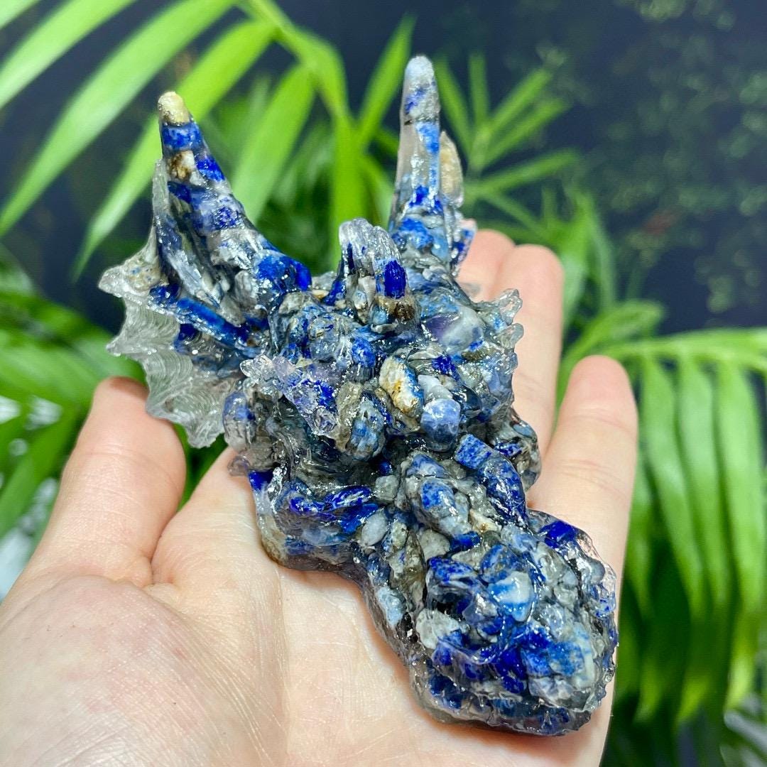 Handmade Crystal Dragon Head In Resin, Natural Gemstone Chips Craft, Healing Crystal Carving For Gift, Reiki Crystal Stone For Birthday Gift