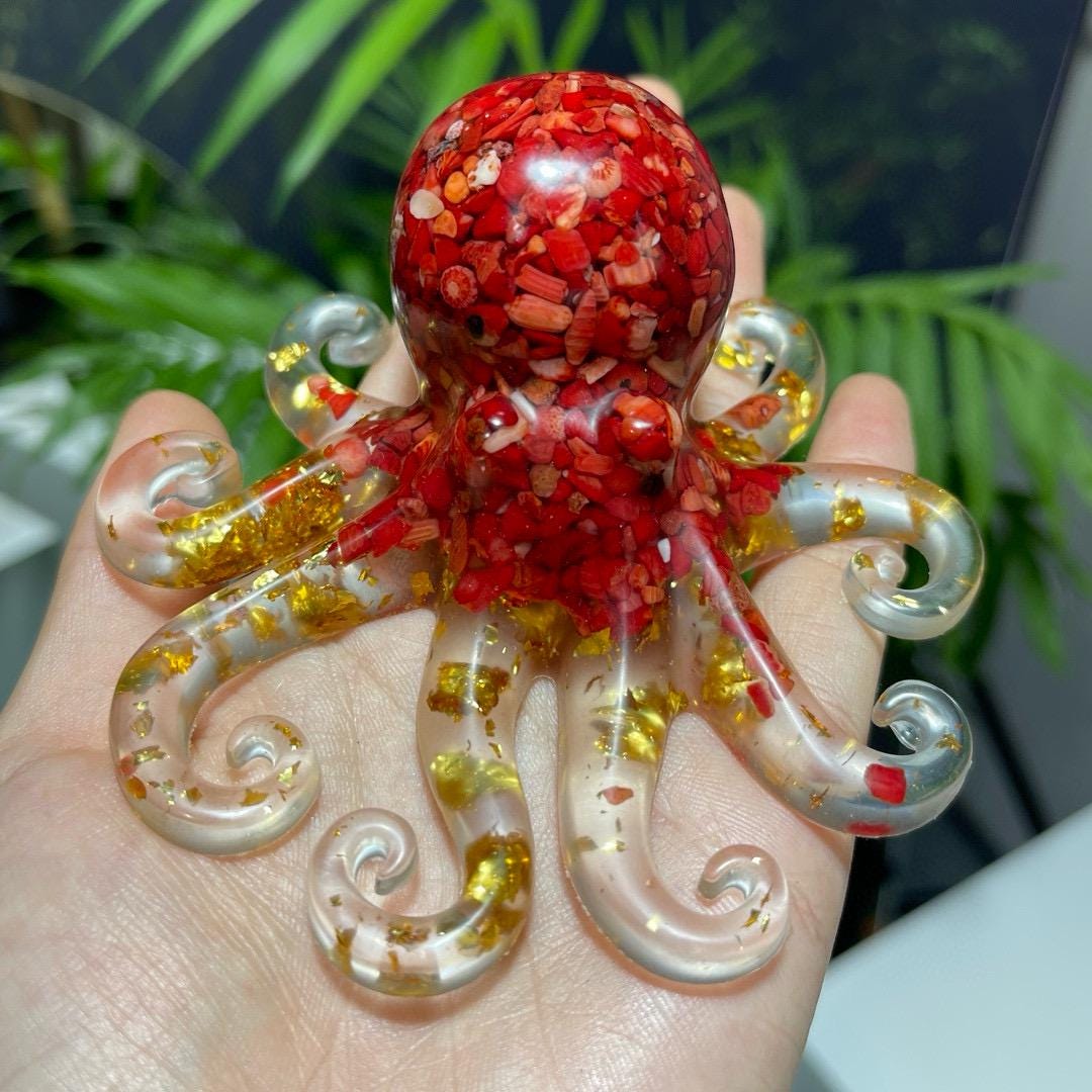 Crystal Chips Octopus With Resin, Natural Gemstone Chips Craft, Handmade Crystal Octopus For Gift, Healing Crystal Craft For Christmas Gifts