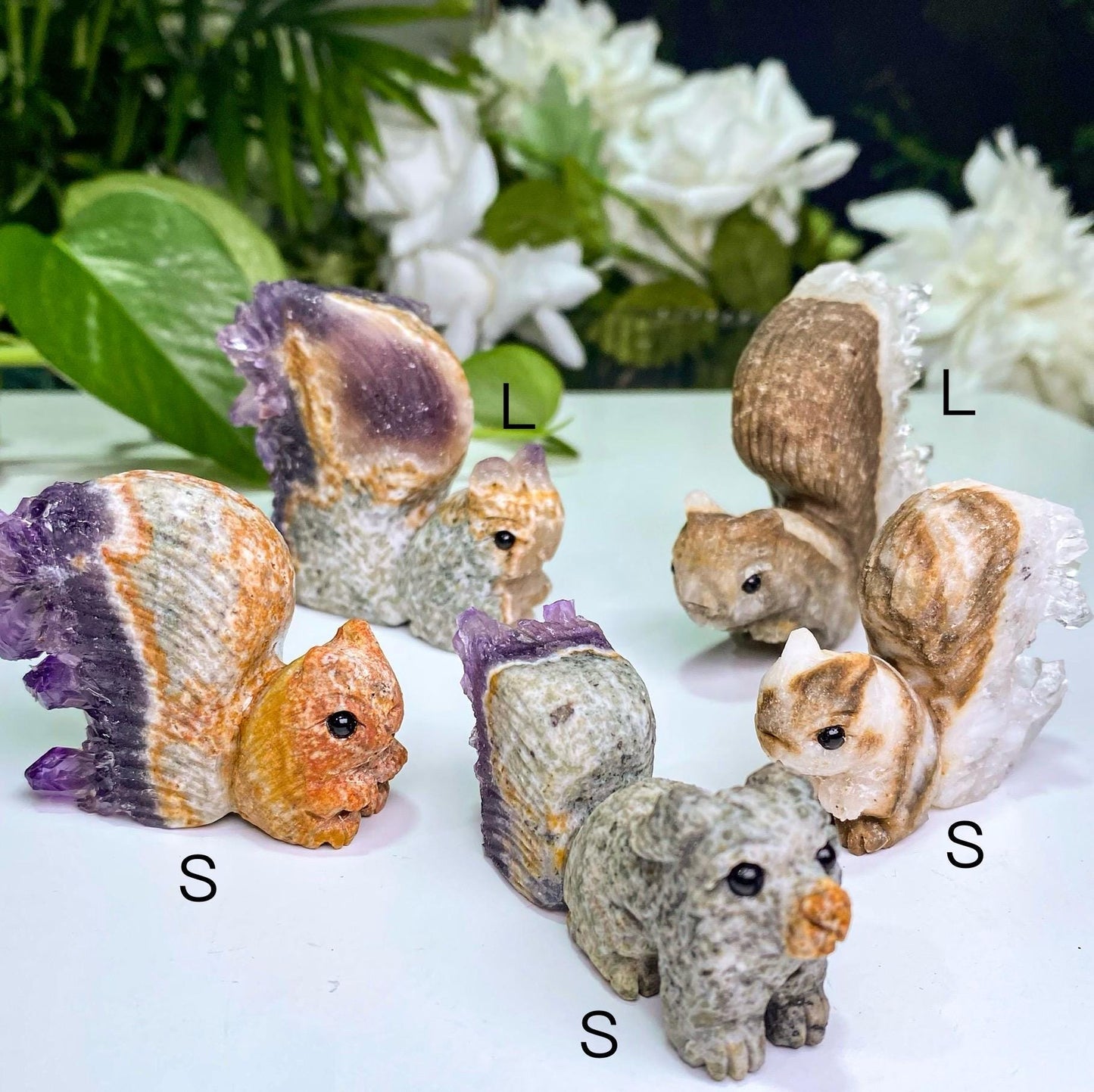 Natural Amethyst/Clear Quartz Cluster Animal Carving, Hand Carved Cute Squirrels, Crystal Squirrels Ornaments, Animal Sculpture, Home Decor