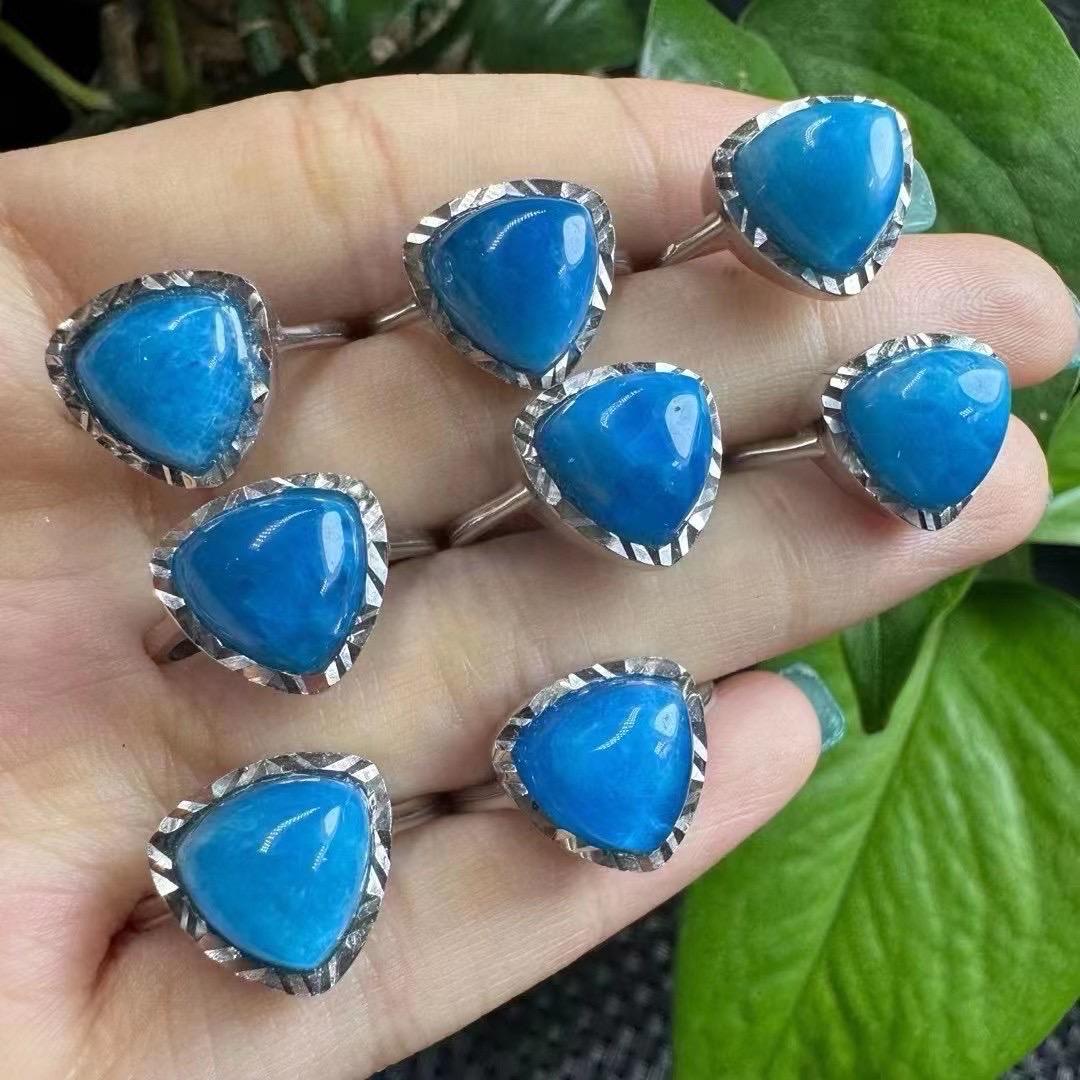 1 Pcs Handmade Icelandic Blue Howlite Ring, S925 Sterling Silver Adjustable Shank, Boho Healing Crystal Jewelry, Gift for Her