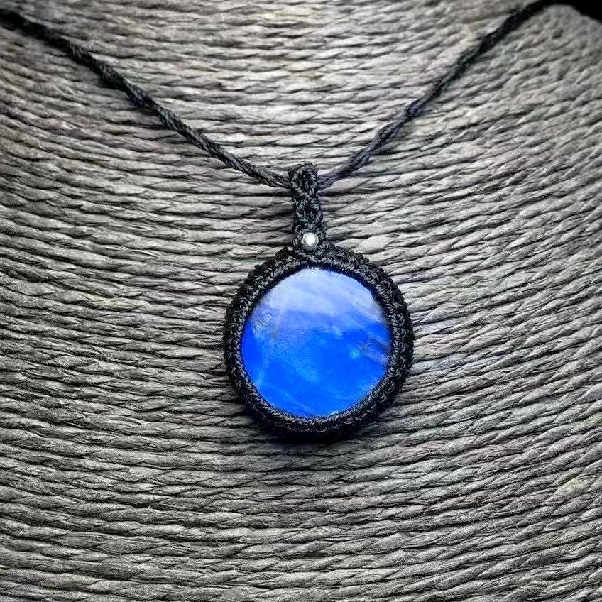 1 Pcs Natural Rainbow Labradorite Round Pendant, Hand Tied Waxed Cord Choker, Boho Gemstone Jewelry, Gift for Her, Adjustable Necklace