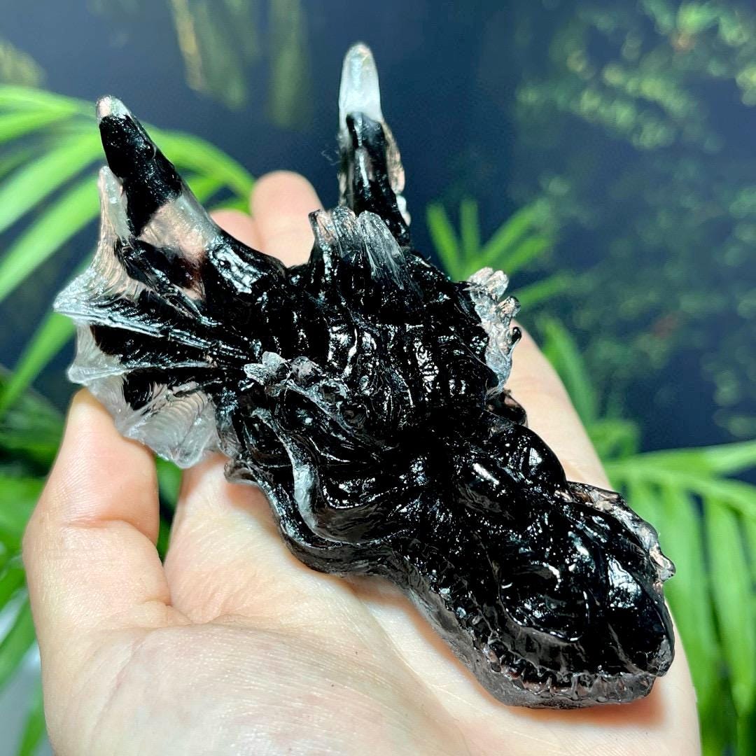 Handmade Crystal Dragon Head In Resin, Natural Gemstone Chips Craft, Healing Crystal Carving For Gift, Reiki Crystal Stone For Birthday Gift