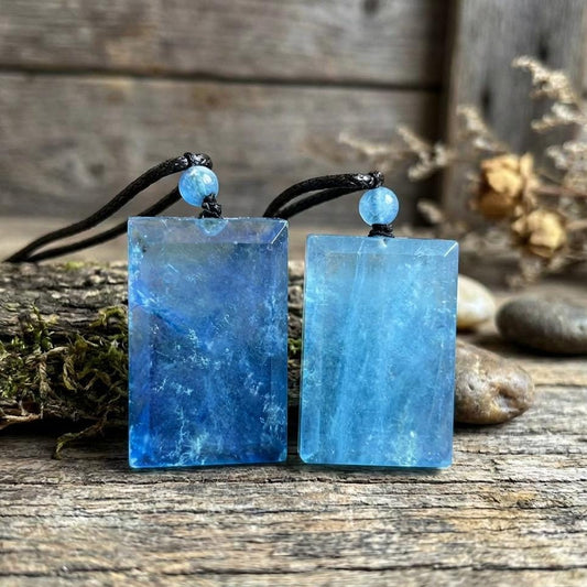 1Pcs Natural Aquamarine Pendant, Throat Chakra Necklace, March Birthday Stone, Courage Healing Crystal Gift,Gift for Mom