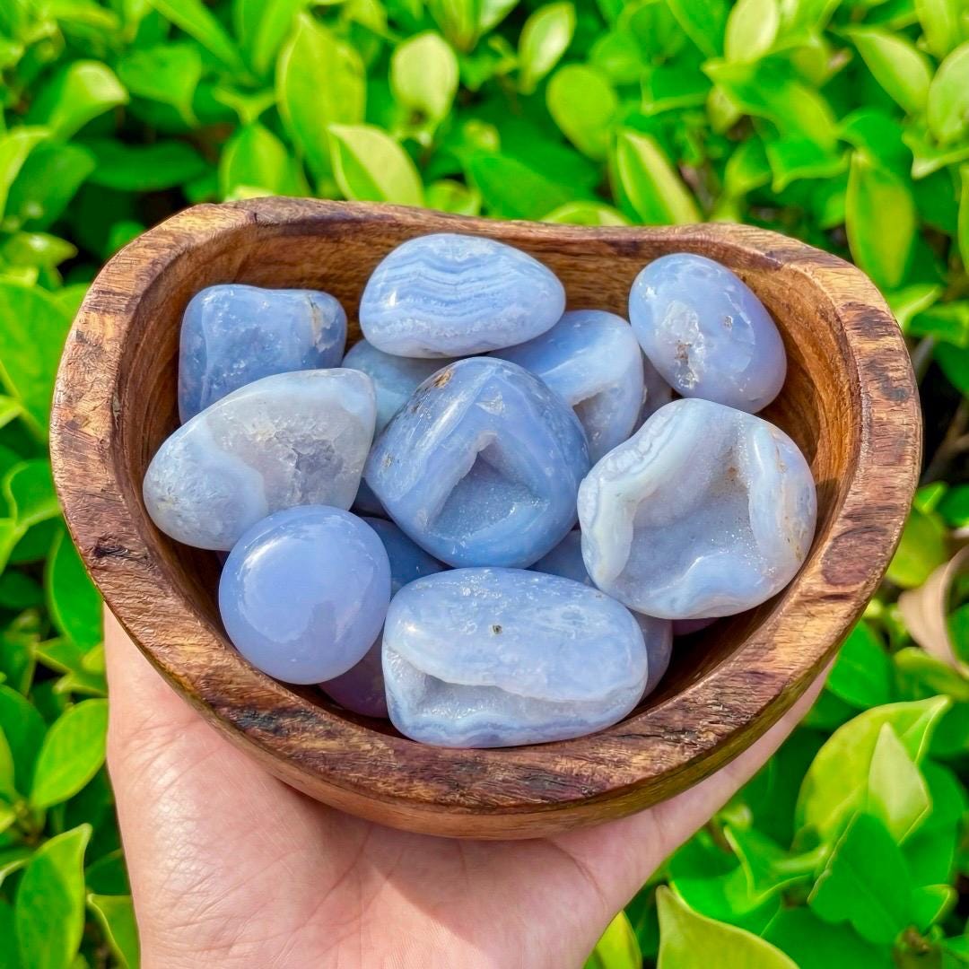 Blue Lace Agate Tumbled Stone, Polished Calming Crystal, 20-30mm,Gift for Mom