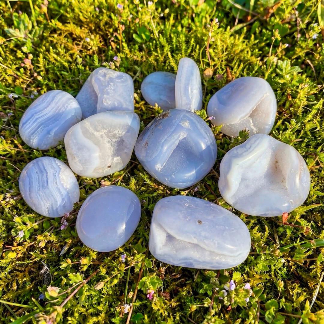 Blue Lace Agate Tumbled Stone, Polished Calming Crystal, 20-30mm,Gift for Mom
