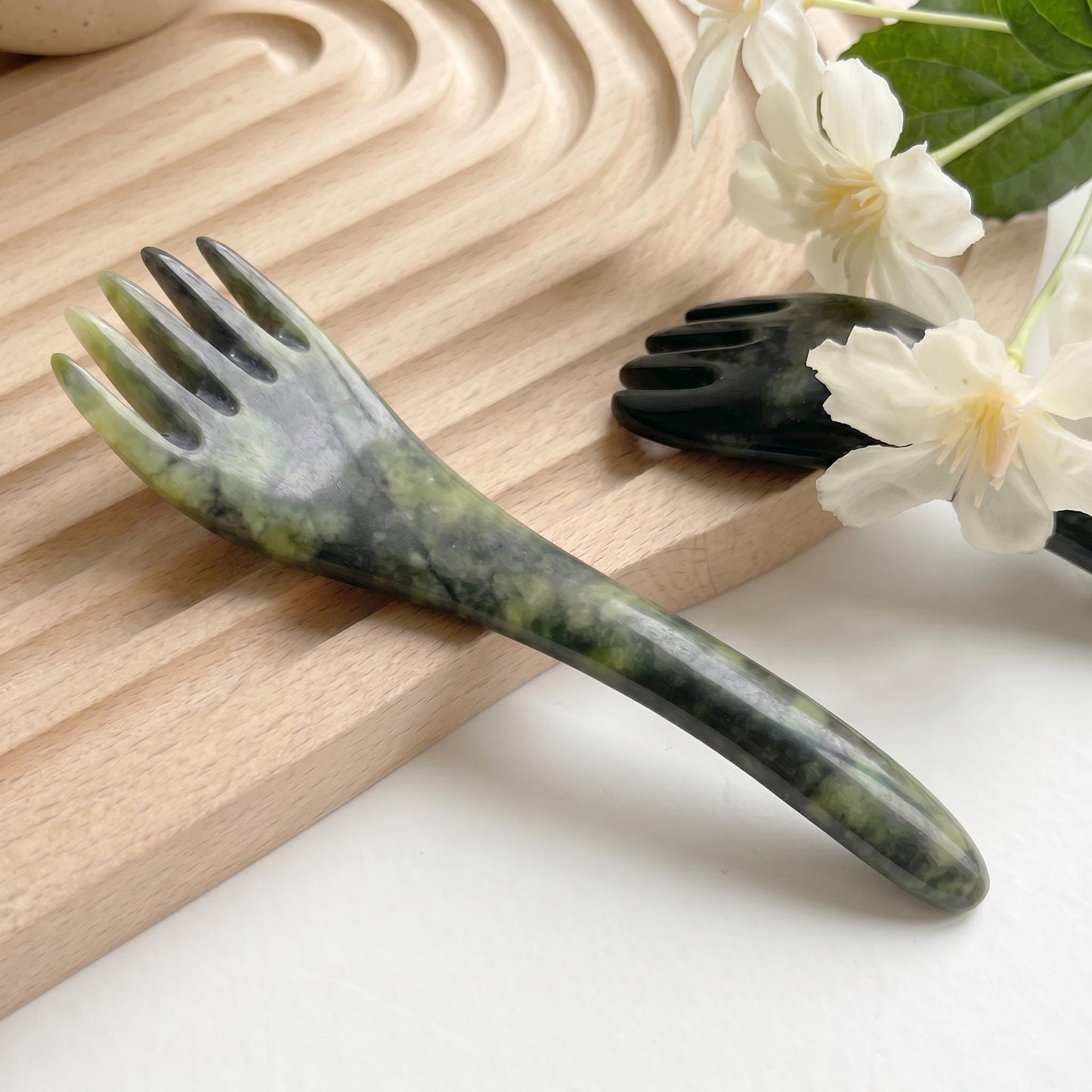 Natural Xiuyu Jade Scalp Massage Comb, 5 Claw Head Massager, Crystal Hair Tool, Relaxing Stress Relief Gift for Her