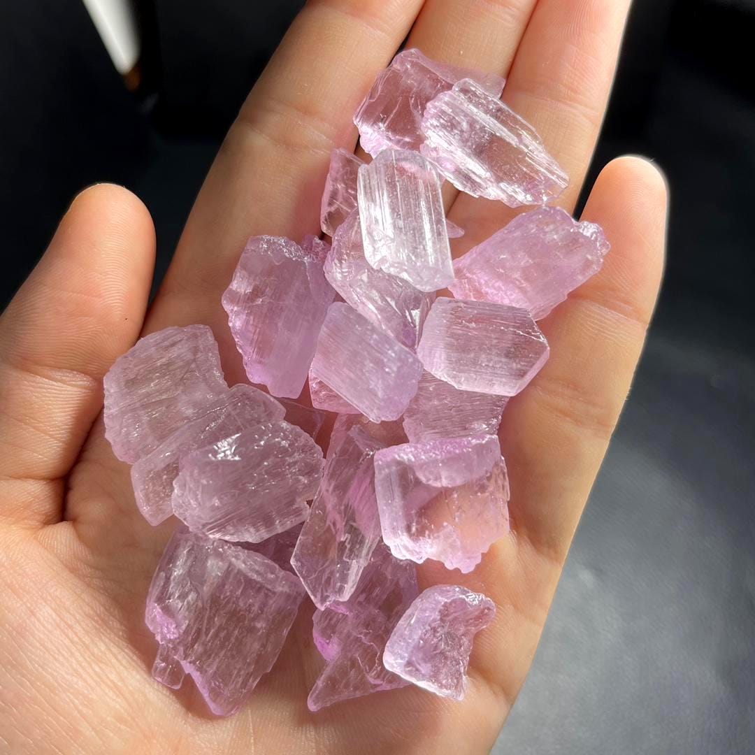 Raw Pink Kunzite Crystal, Natural Heart Chakra Stone, Healing Crystals for Meditation, Rough Gemstone Specimen, Birthday Gift for Her