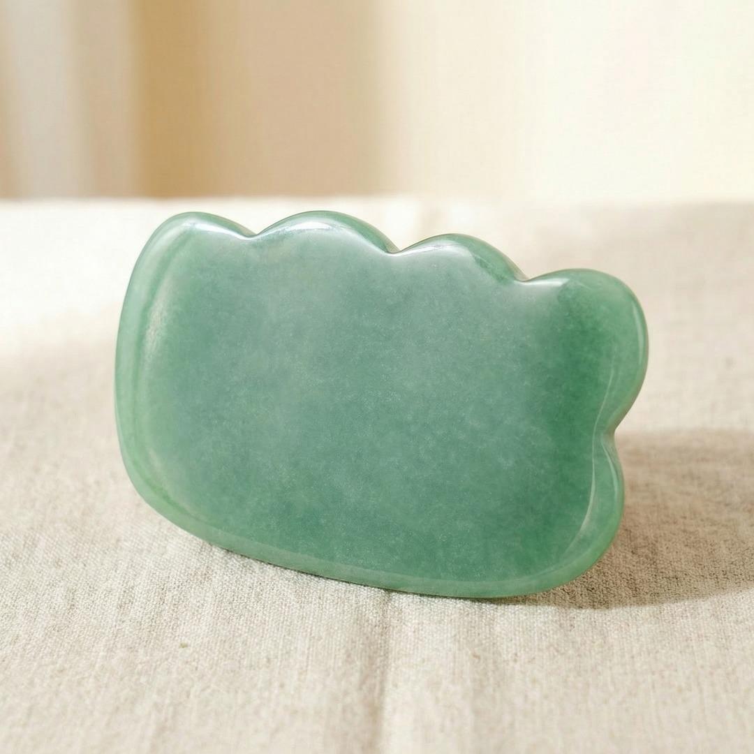 Green Aventurine Gua Sha Tool, Natural Stone Facial Massager Spoon, Green Jade Scraping Plate for Eye & Face, Aesthetic Skincare Gift