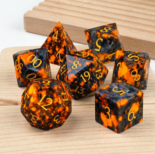 Yooperlite Stone DND Dice Set, UV Reactive Glowing Lava Stone Polyhedral Dice 7pcs, Flourescent Sodalite RPG Game Dice, Dungeon Master Gift