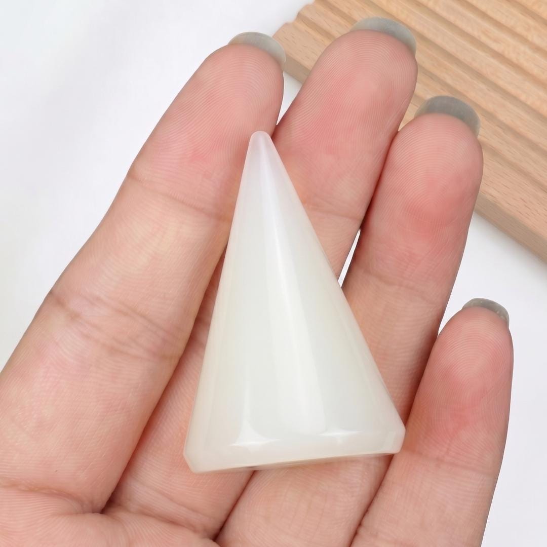 Crystal Ring Holder Cone, Gemstone Ring Stand for Jewelry Display, Natural Stone Ring Organizer, Minimalist Trinket Storage, Gift for Her