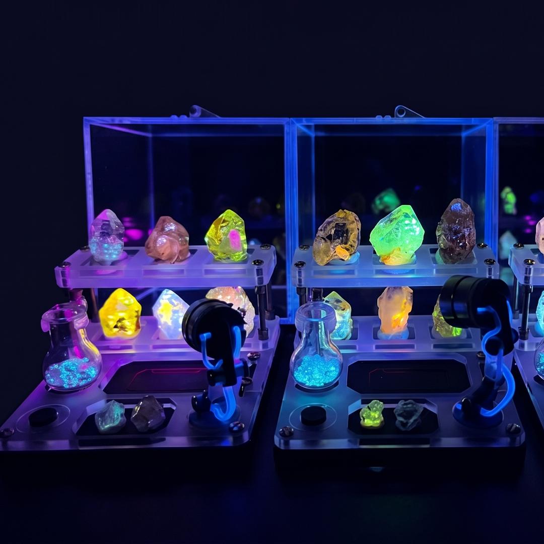 UV Light Fluorescent Mineral Display Case, Acrylic Tiered Crystal Storage Box, Light up Specimen Showcase, Desk Organiser Geologist Gift