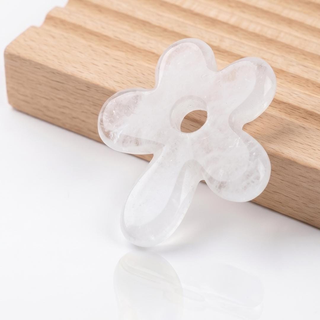 Natural Stone Flower Pendant, Carved Crystal Daisy Charm for Necklace Bracelet Jewelry Making, Dainty Gemstone Flower Charm Cute Gift