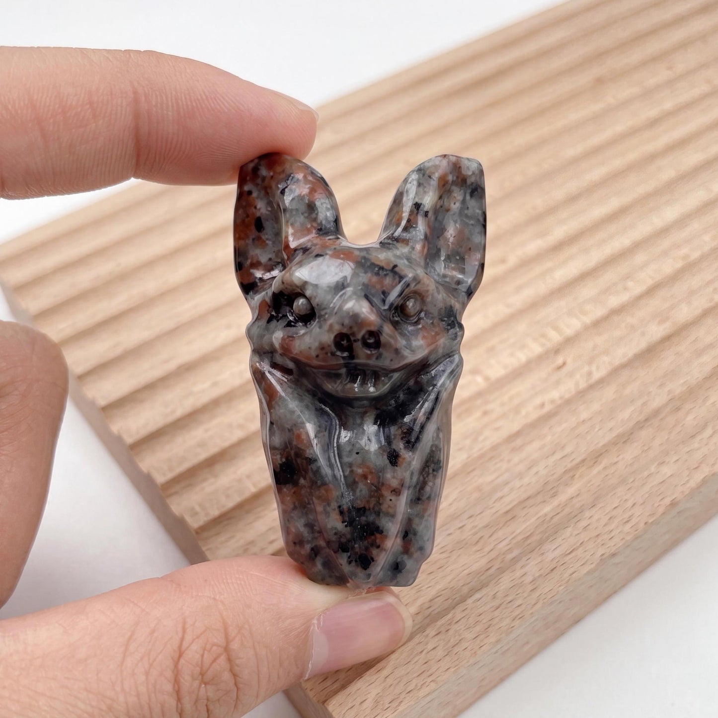 Natural Obsidian Bat Carving, UV Reactive Yooperlite Stone Animal Sculpture, Gothic Witchy Room Decor, Spooky Halloween Gift