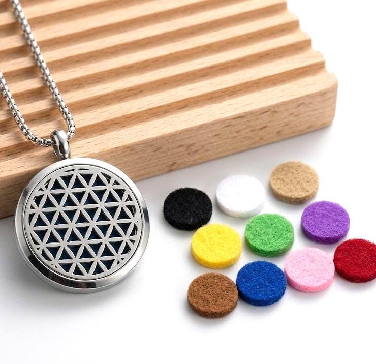 Stainless Steel Aromatherapy Locket Necklace, Magnetic Essential Oil Diffuser Pendant, Tree of Life Perfume Jewelry Gift