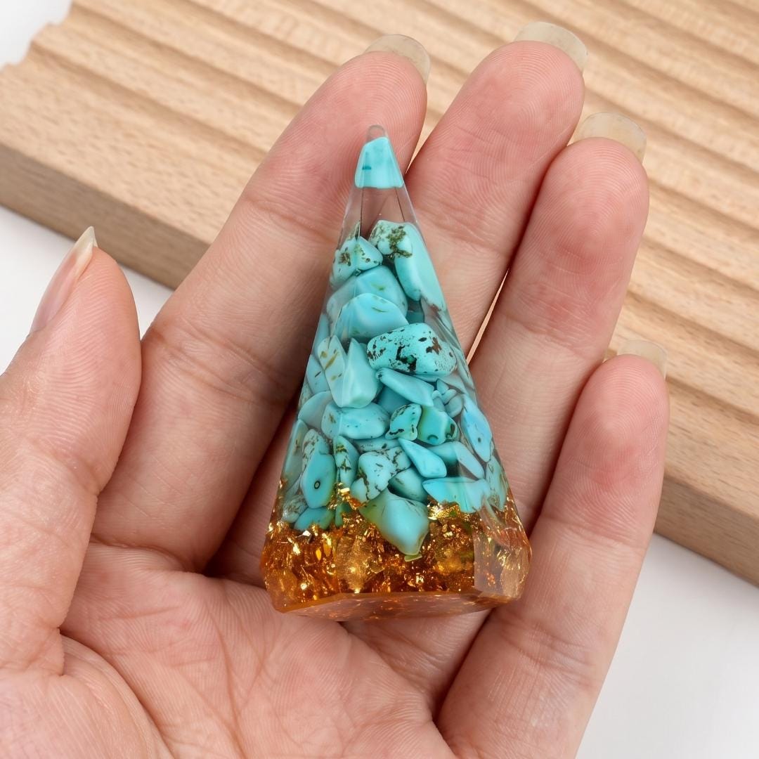Crystal Ring Holder Cone, Orgonite Resin Jewelry Display Stand, Crystal Chips Stone Ring Organizer for Vanity, Wedding Ring Display Gift