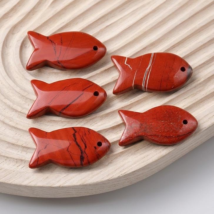 Natural Gemstone Fish Necklace, Crystal Fish Pendant, Cute Ocean Jewelry for Women, Dainty Quartz Fish Gift for Her