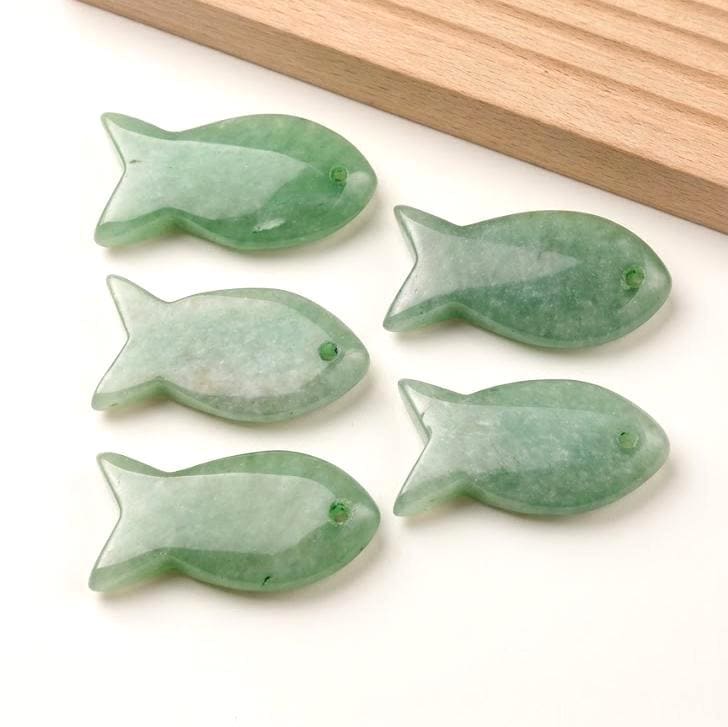 Natural Gemstone Fish Necklace, Crystal Fish Pendant, Cute Ocean Jewelry for Women, Dainty Quartz Fish Gift for Her