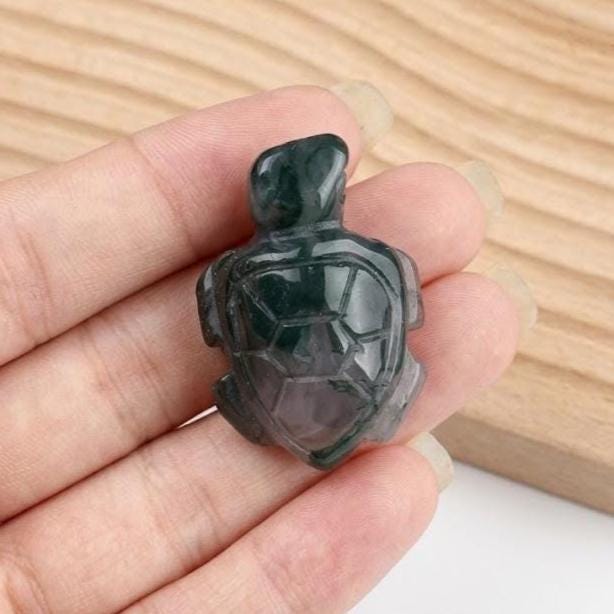 Natural Stone Turtle Figurine, Mini Gemstone Sea Turtle Statue, Handcarved Quartz Animal Charm, Cute Desk Decor, Turtle Gift for Her